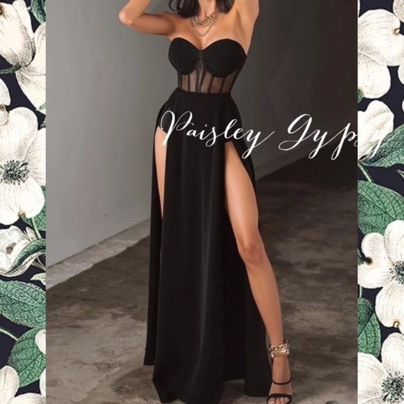 High Fashion Sexy Sheer Corset Fit & Flare Gown With Double Side High Sp… - Picture 4 of 8